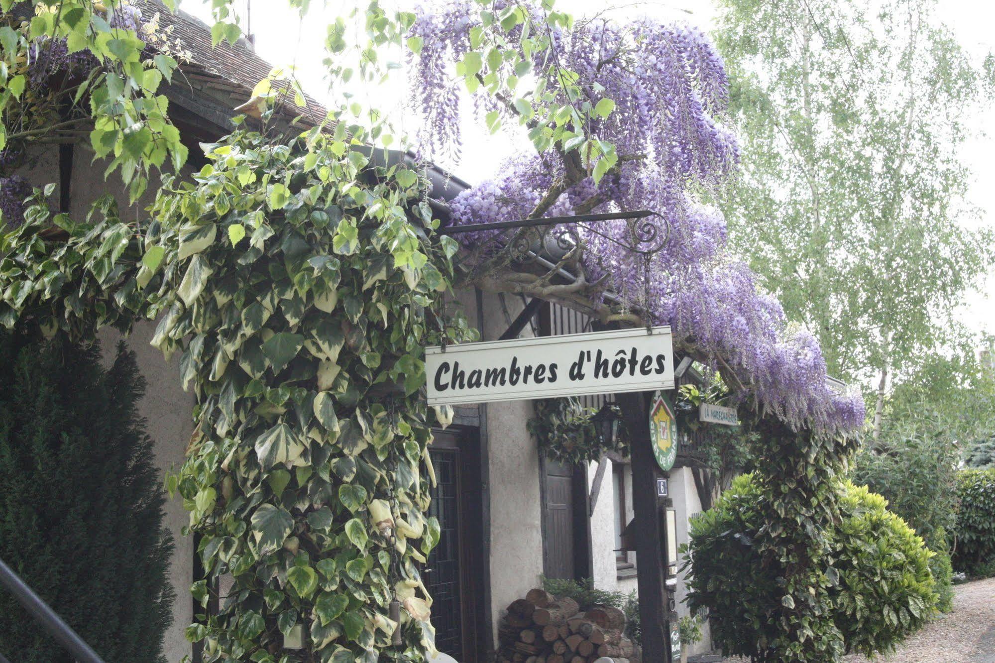 La Marechalerie Bed & Breakfast Monthodon Bagian luar foto
